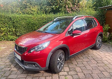 Peugeot 2008 Allure BlueHDi 120 STOP & START Allure