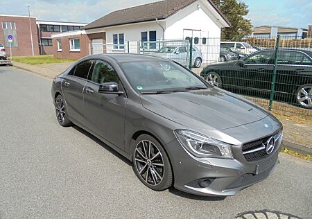 Mercedes-Benz CLA 200 d Automatik ,Night Paket ,AHK, 18 Zoll