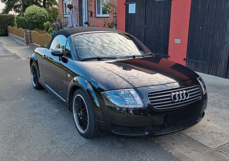 Audi TT Roadster 1.8T 110KW - HU NEU !!!