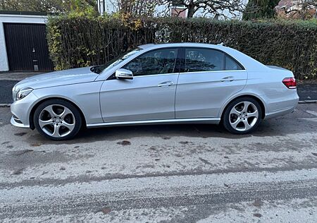 Mercedes-Benz E 300 4Matic 7G-TRONIC