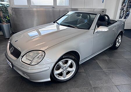 Mercedes-Benz SLK 320