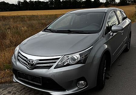 Toyota Avensis Combi 2,0-l-D-4D Comfort Comfort