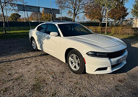 Dodge Charger SXT RWD 3.6L V6 CarPlay/Kamera