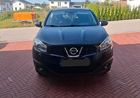 Nissan Qashqai J10 2.0 - 141 PS - TÜV 02/2026