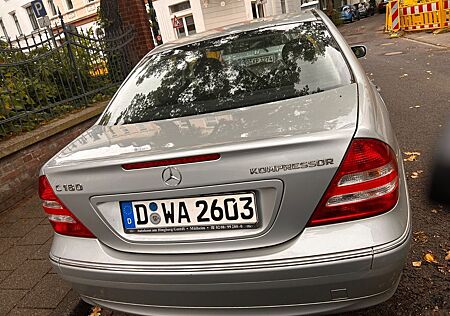 Mercedes-Benz C 180 KOMPRESSOR ELEGANCE Elegance