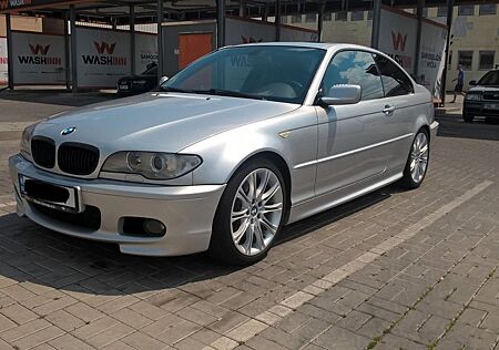BMW 330Ci -