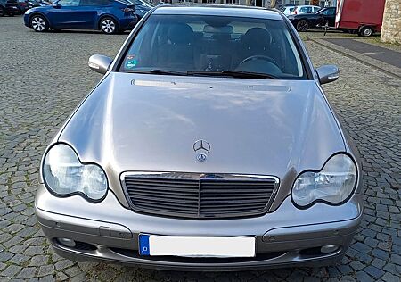 Mercedes-Benz C 180 gebraucht kaufen Mercedes-Benz C 180 KOMPRESSOR CLASSIC Classic