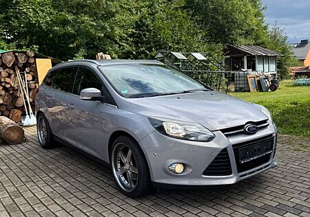 Ford Focus 1,6 EcoBoost 110kW Titanium/NeuTÜV