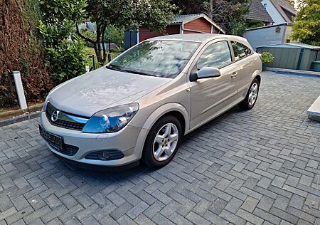 Opel Astra GTC 1.6 Ecotec 85kW GTC