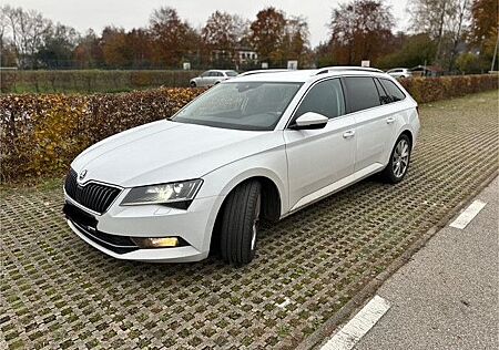 Skoda Superb 2.0 TDI SCR 140kW DSG Style Combi Style