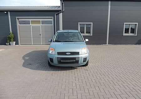 Ford Fusion Style / 74Tkm
