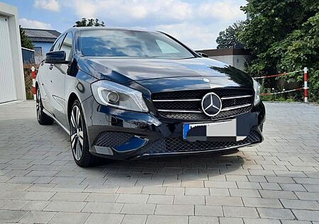 Mercedes-Benz A 250 4MATIC Urban DCT Urban