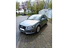 Audi A3 1.6 Attraction Standheizung ,wenig Kilometer