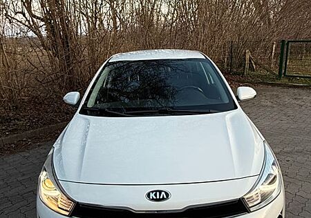 Kia Rio 101 PS, AHK, Alu, Winterp. DreamTeam-Edition