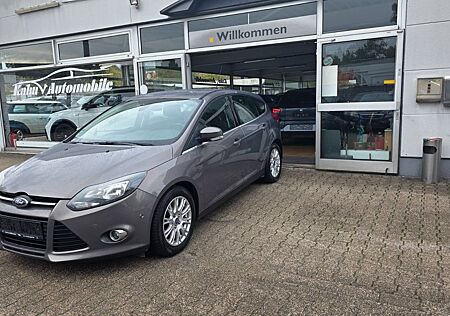 Ford Focus Lim. Titanium *KLIMA*ALU*TEMPOMAT*