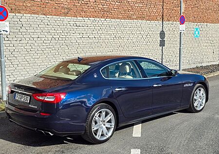 Maserati Quattroporte 3.8 V8 GTS Neu Motor/Turbo/Getriebe