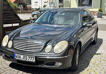 Mercedes-Benz E 240 CLASSIC Classic