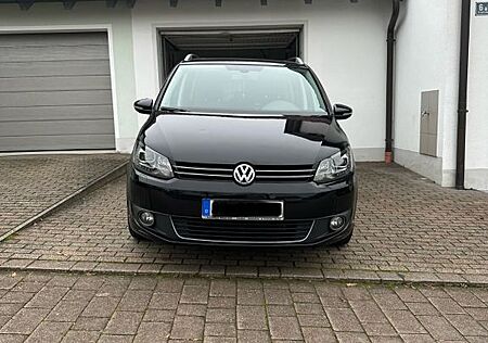 VW Touran Volkswagen 2.0 TDI 130kW DSG Highline 7Sitze*