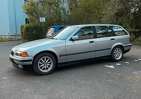 BMW 323iA E36 touring, TÜV, Klima, Automatik, Tempo