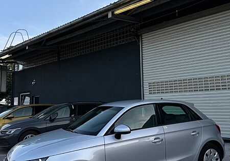 Audi A1 Sportback AT | 1 Hand | 28000km | Automatik |