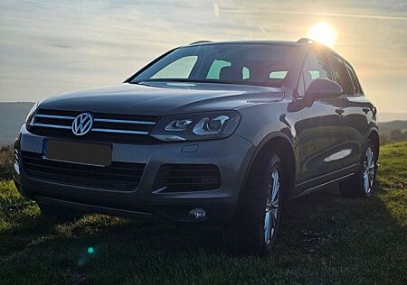 VW Touareg Volkswagen 3.0 TDI Leder AHK 3.500kg