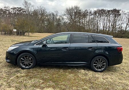 Toyota Avensis 1,8-l-V. Multidr. S Edition-S T. Spo...