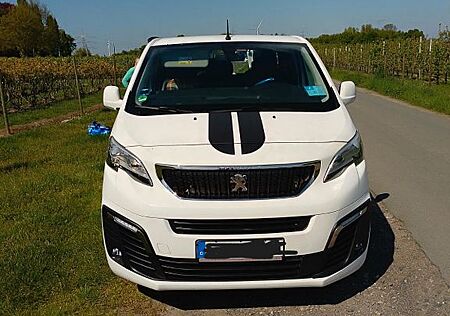 Peugeot Expert Traveller