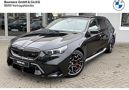 BMW M5 Touring Drivers Pack Bowers & Wilkins Lenkrad