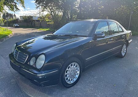Mercedes-Benz E 200 KOMPRESSOR ELEGANCE