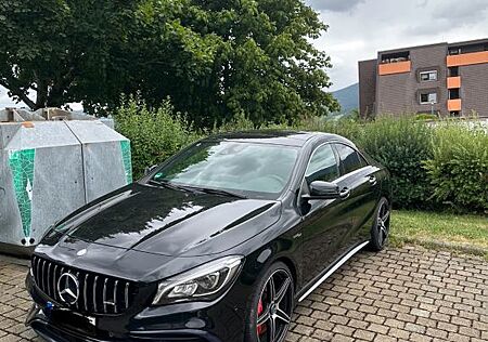 Mercedes-Benz CLA 45 AMG Mercedes-AMG CLA 45 4MATIC DCT Me...