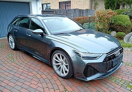 Audi RS6 / Head-Up/ AHK/ Laser-Matrix/ Sitzbelüftung
