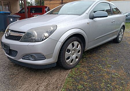Opel Astra H GTC Innovation