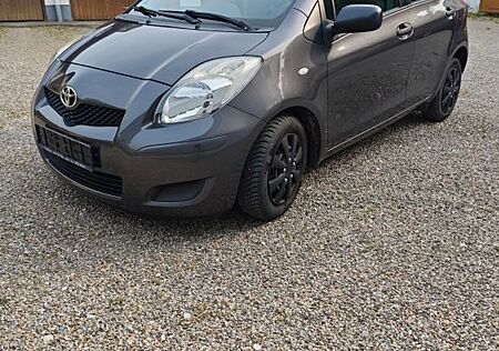 Toyota Yaris 1,0-l-VVT-i -