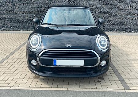 Mini ONE Blackyard mit Panoramadach LED Scheinwerfer