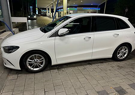 Mercedes-Benz B 160 Sehr gepflegte Mercedes B mit Voll­Ausstattungen