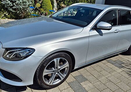 Mercedes-Benz E 220 E 220d T AVANTGARDE Autom.