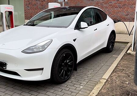 Tesla Model Y Long Range Dual Motor AWD Long Range