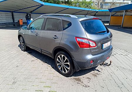 Nissan Qashqai 2.0 dCi DPF ALL-MODE 4x4 Tekna Automatik