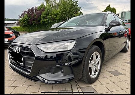 Audi A4 35 TDI S tronic Avant -