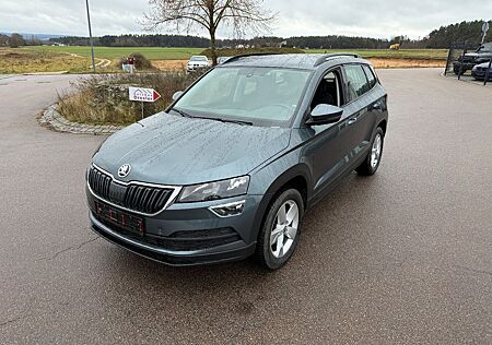 Skoda Karoq Ambition 4x4 *LED*SHZ*AHK*1.Hand*