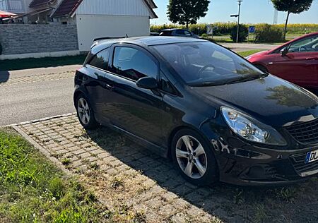 Opel Corsa 1.6 Turbo GSi 110kW GSi