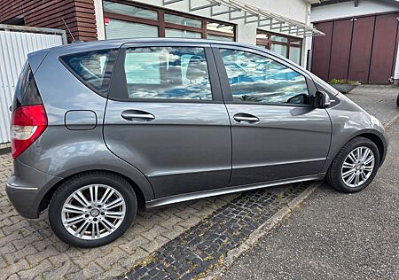 Mercedes-Benz A 150 ELEGANCE Elegance / 8-Fach / TÜV 05/26