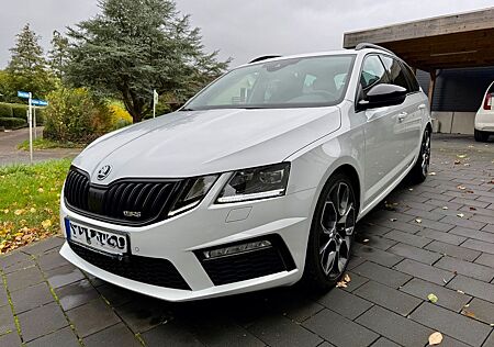 Skoda Octavia gebraucht kaufen Skoda Octavia 2.0 TDI RS DSG 4x4 AHK PANO Standheizung