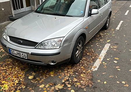 Ford Mondeo 1.8 81 kW Ghia