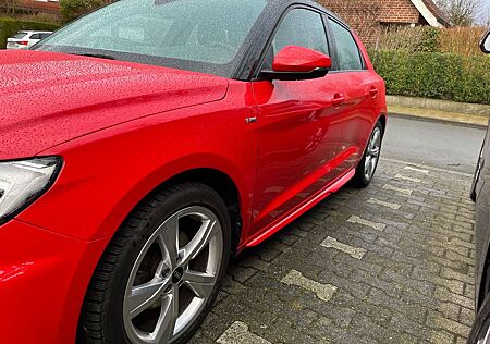 Audi A1 30 TFSI S line Sportback -Garantie
