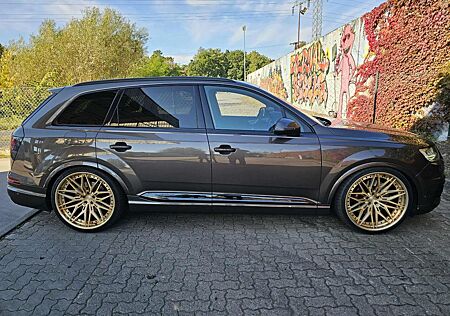 Audi SQ7 / 7-SITZER / STHZG / PANO / NIGHT / 4x SZHZG