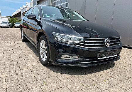 VW Passat Variant Volkswagen Business Klimaautomatik