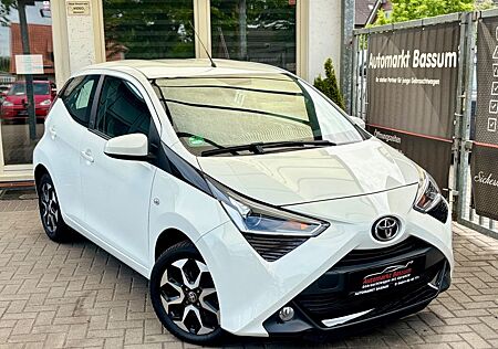 Toyota Aygo (X) Aygo -play Team D RKam | Tempo |Klima