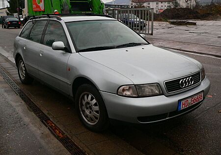 Audi A4 2.4 Avant
