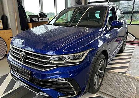 VW Tiguan Volkswagen R LINE 4Motion 2.0 TDI /PANO/TRAVEL/AHK/